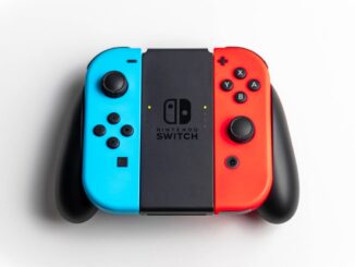 red and black nintendo switch game controller