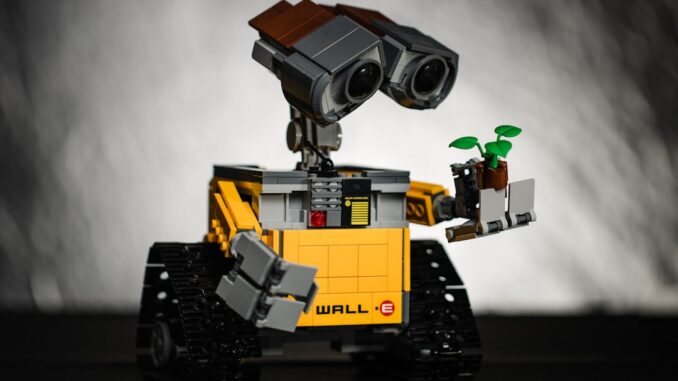 yellow and black robot toy